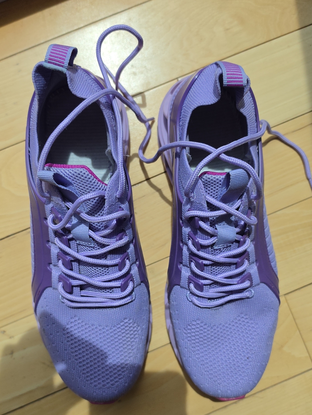 Women’s Lavender Lace-Up Athletic Sneakers